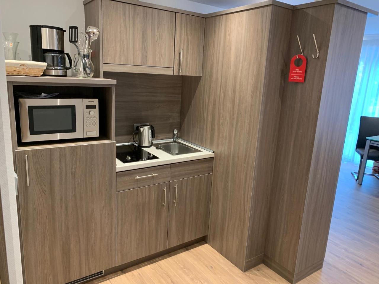 Deluxe Double Room Shower